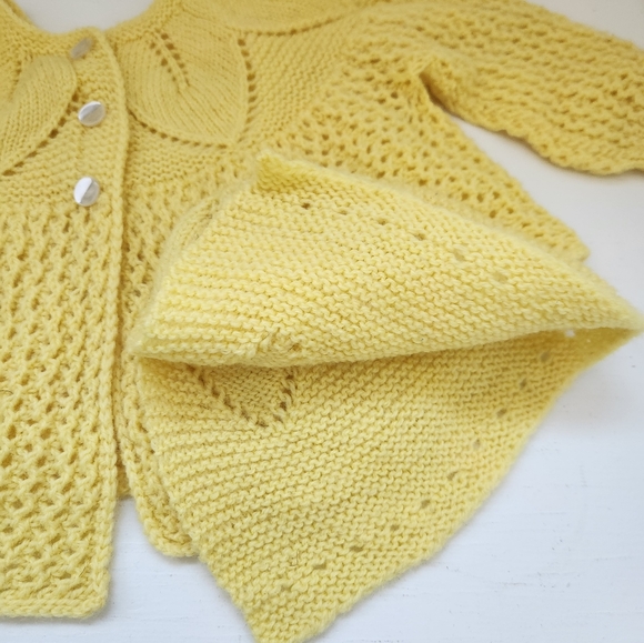 Handmade Baby Sweater and Bonnet 0-6 Months NEW - Picture 3 of 9